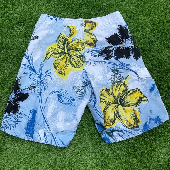 Billabong Men’s - Hawaiian Flower Boardshort - Picture 6 of 8